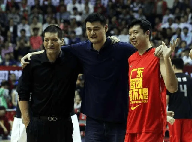 bifa必发注册入口-女版姚明大致大巴！中国女篮开启三大中锋时代