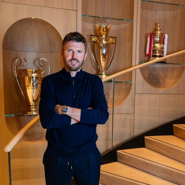 必发-官方：卡里克出任曼联主教练